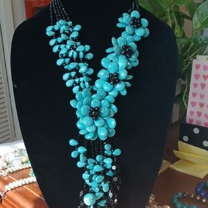 Elegant Turquoise and Black Floral Necklace